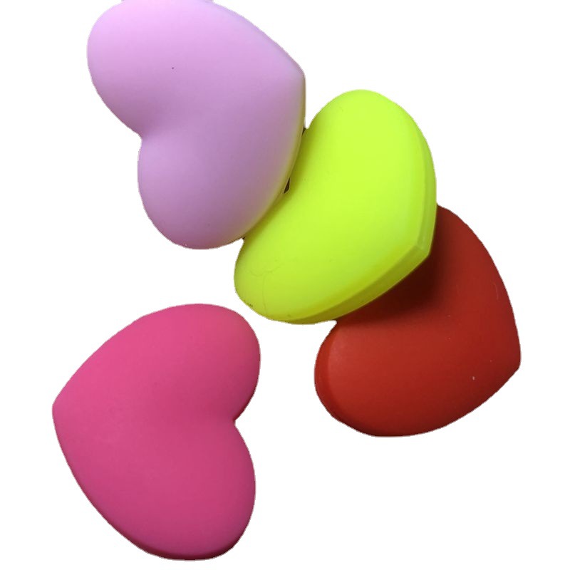 Red Heart-Shaped, Pink Heart-Shaped, Green Heart-Shaped Shock Absorber Tennis Racket Dampener, Silicone Heart-Shaped Shockproof, Durable, Lightweight, and Resilient