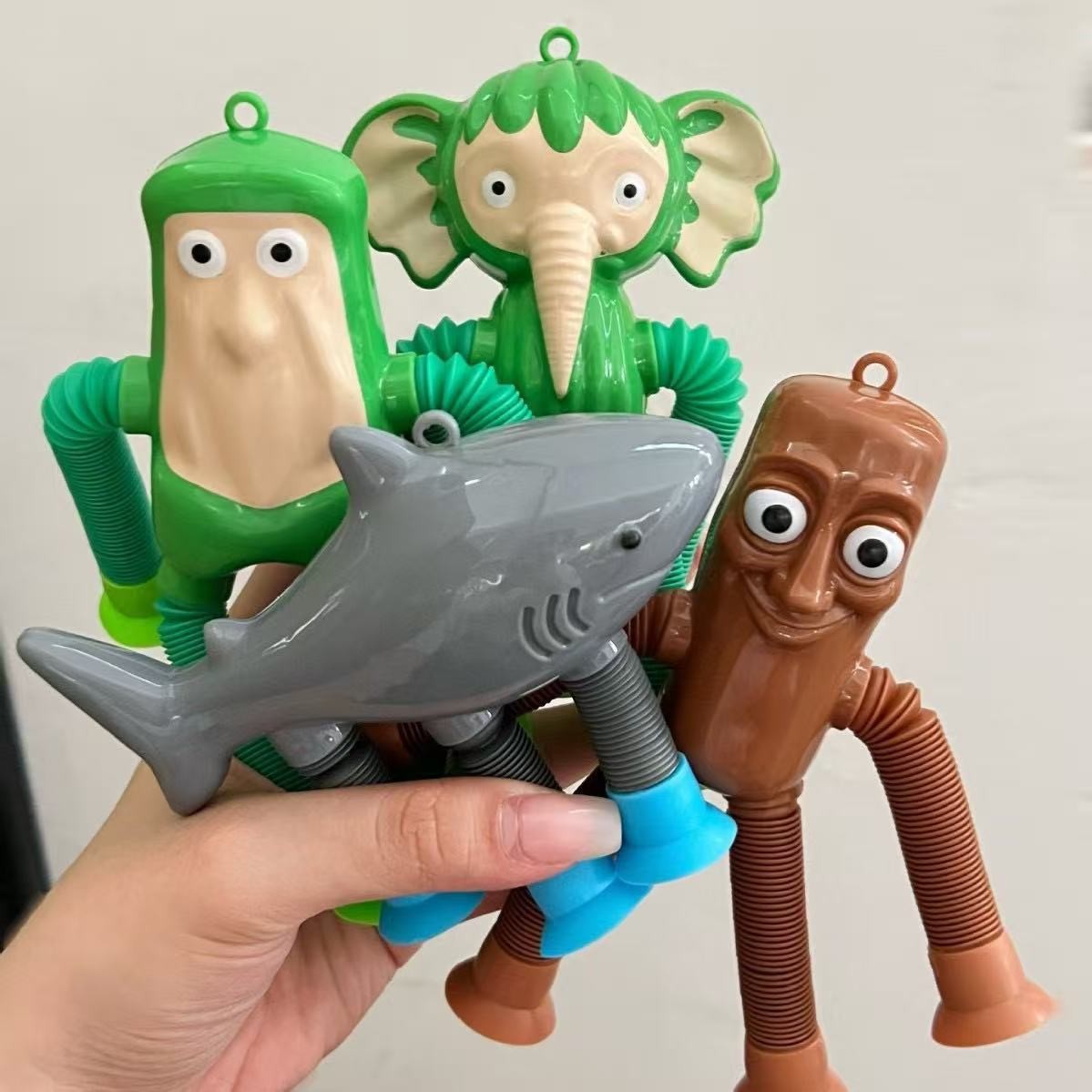 Shark Stretchable Wooden Stick, Versatile Stretch Tube, Children's Cartoon Suction Cup Stress Relief Toy, Foreign Mythology