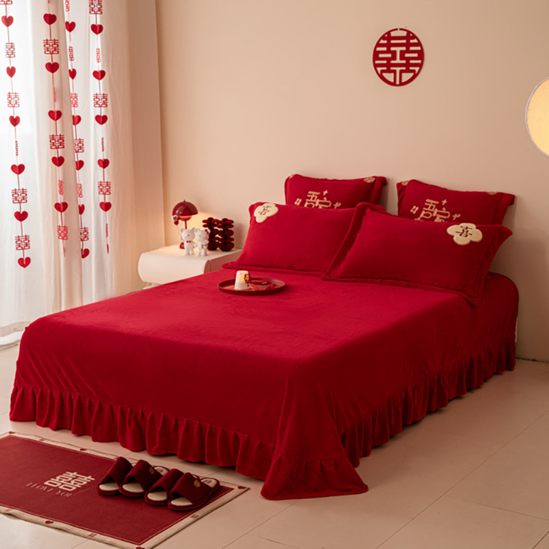 Winter Milk Velvet Wedding Four-Piece Set Thickeneded Warm Coral Velvet Quilt Cover Red Wedding Quilt Complete Set