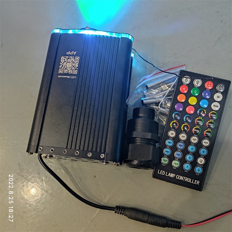 Автомобильный потолок звездного неба волоконно-оптический интегрированный источник света с RGB