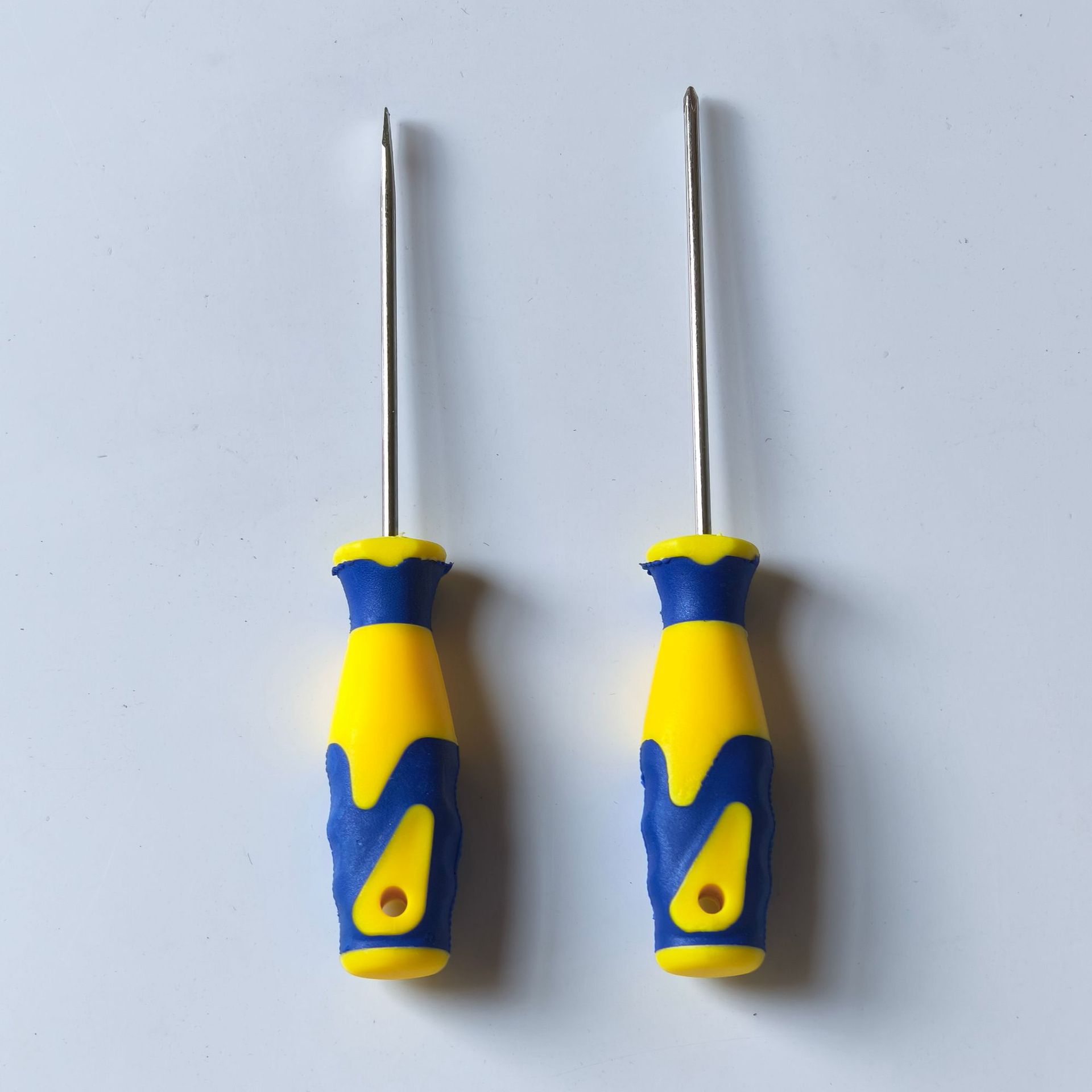 Factory wholesale two screwdriver Phillips screwdriver small screwdriver double suction card combination suit tool
