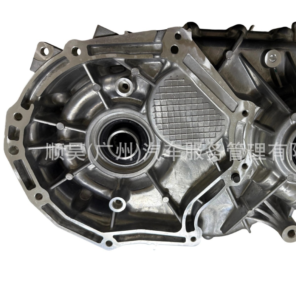 Specializing in New Energy Vehicle Electric Drive System Products, the New Original Gearbox Assembly of the Hongqi E-Qm5