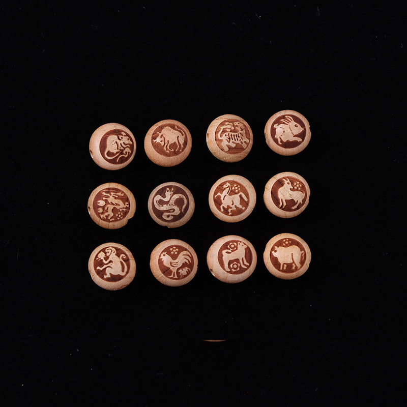 Gift wholesale boxwood zodiac tiger wood carving small ornaments text play wooden ornaments to give people to send baby zodiac