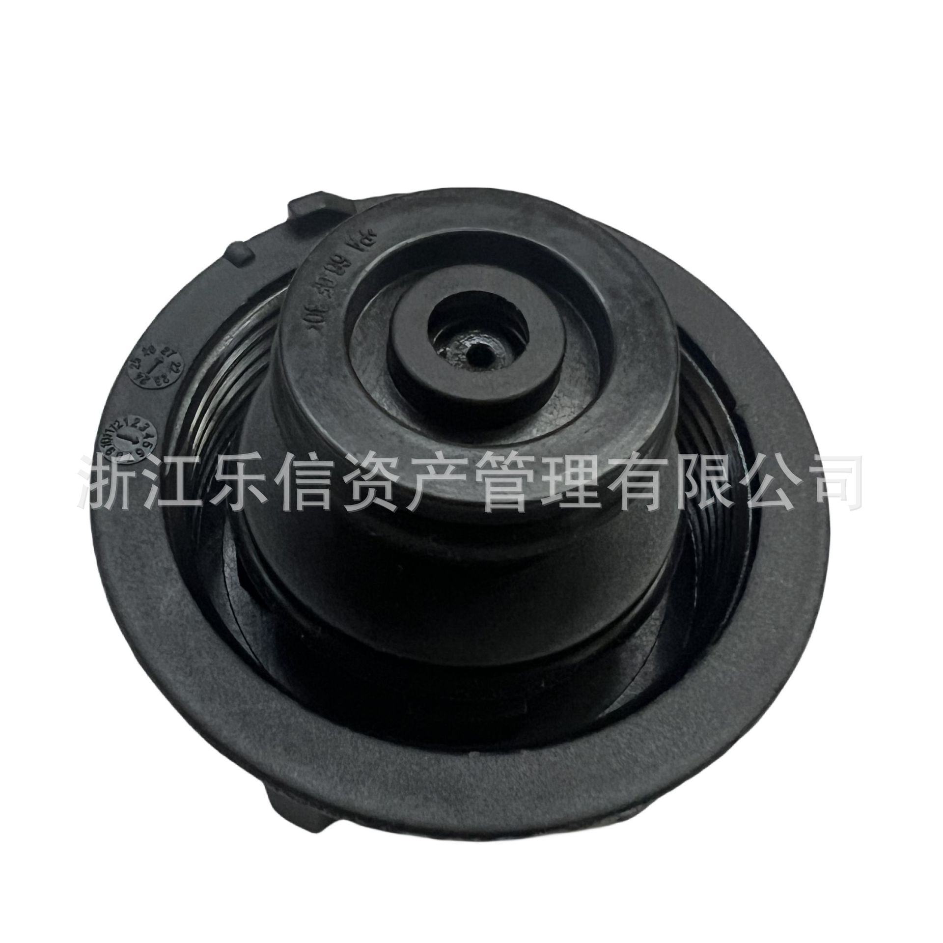 3M5H-8100-Ad Is Suitable for Ford Land Rover Water Tank Cover Lr000243 Cross-Border Dedicated 3M5H8100Ad