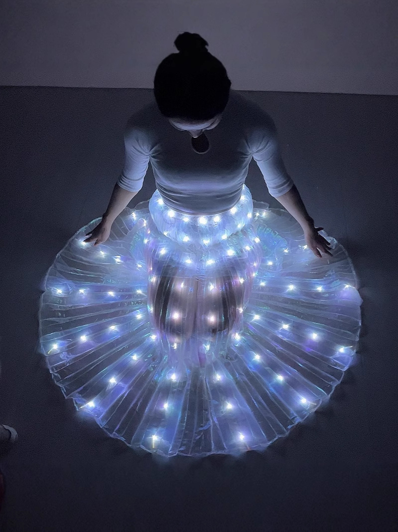Led Luminous Skirt White Rechargeable Pleated Large Swing Stage Costume Props Belly Dance Performance Costumes European and American Style