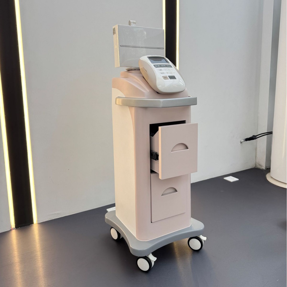 Postpartum Rehabilitation Comprehensive Treatment Instrument Hospital's Same Equipment Postpartum Pelvic Floor Rehabilitation Comprehensive Treatment Instrument Training Fee