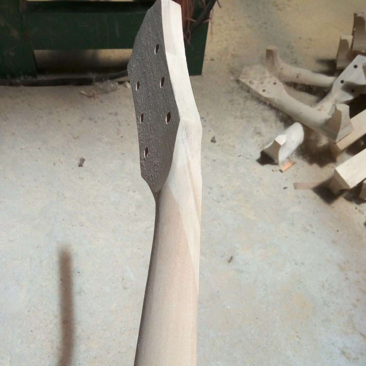 Classical Guitar Accessories Guitar Handle Guitar Headstock Processing and Production