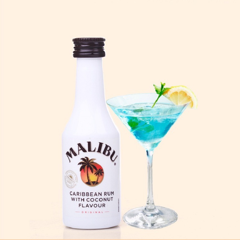 Bacardy Absolute Vodka Bailite Coindo Mumbai Gin Chivas Regal Jack Daniels Edition