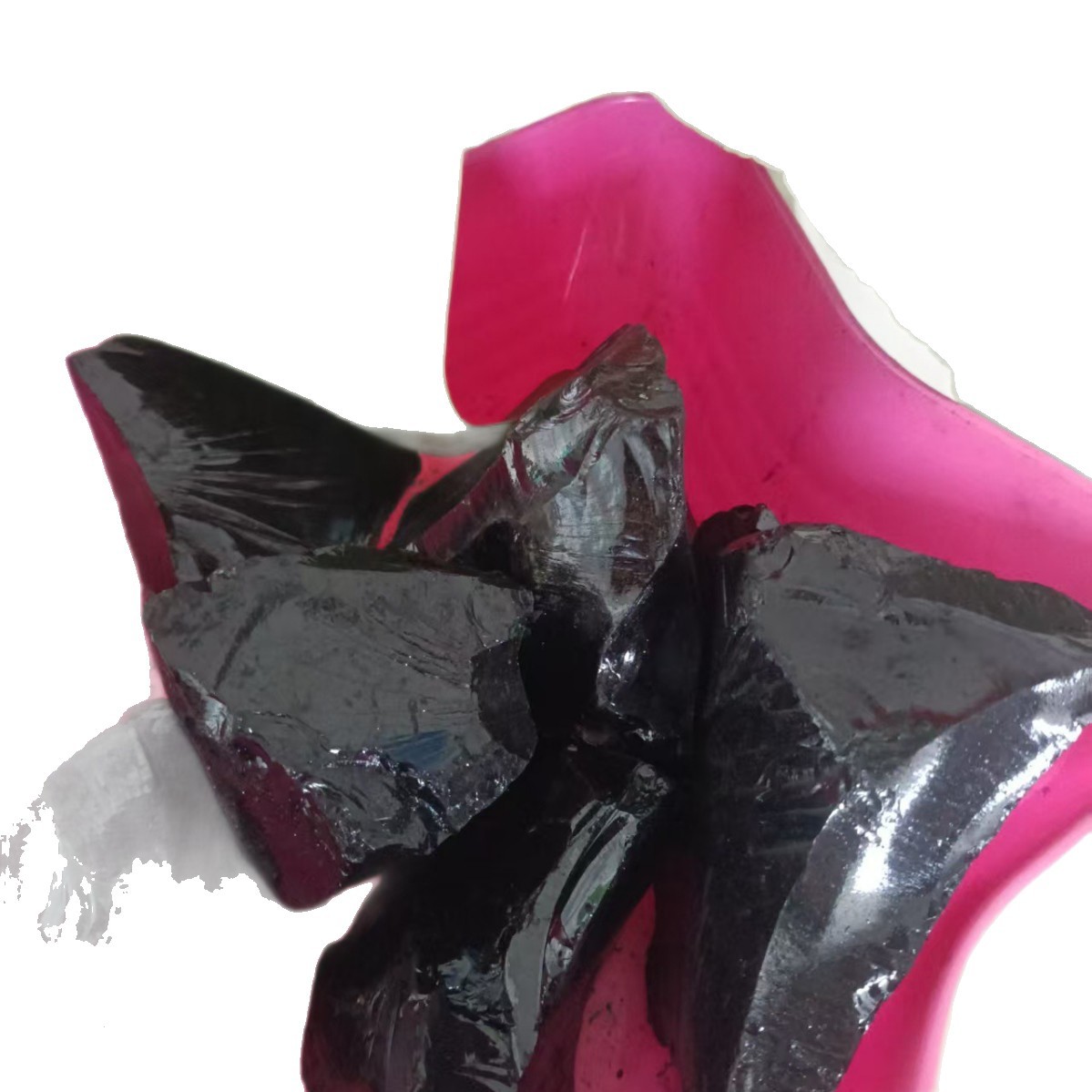 High Temperature Coal Tar Sheet Softening Point 130-150 Is Used to Add to Refractory Materials and Waterproofing Membranes