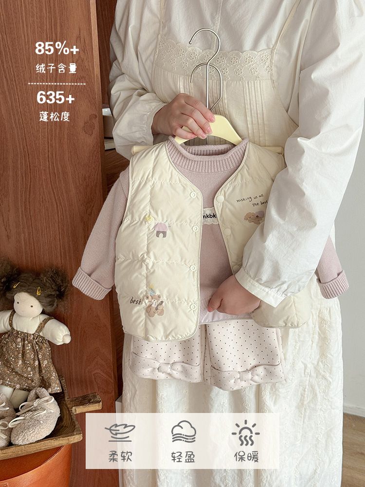 Baby down Vest Autumn and Winter New Style for Girls, Lightweight 90% White Duck down Vest, Sleeveless Outerwear for Girls, Class a