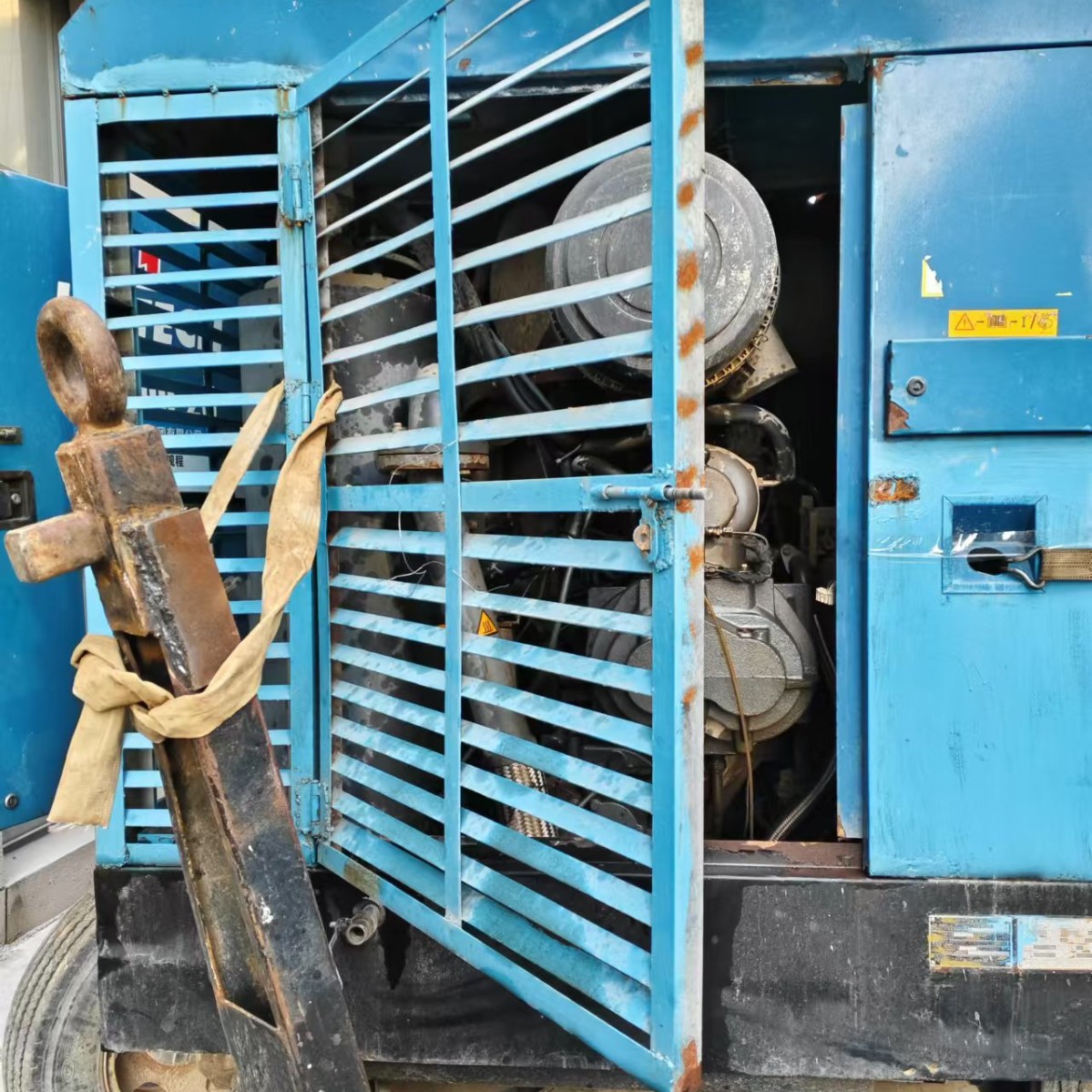 Обслуживание различных брендов воздушных компрессоров и сушилок в Циндао, профессиональные технологии, 24-часовой выезд на дом