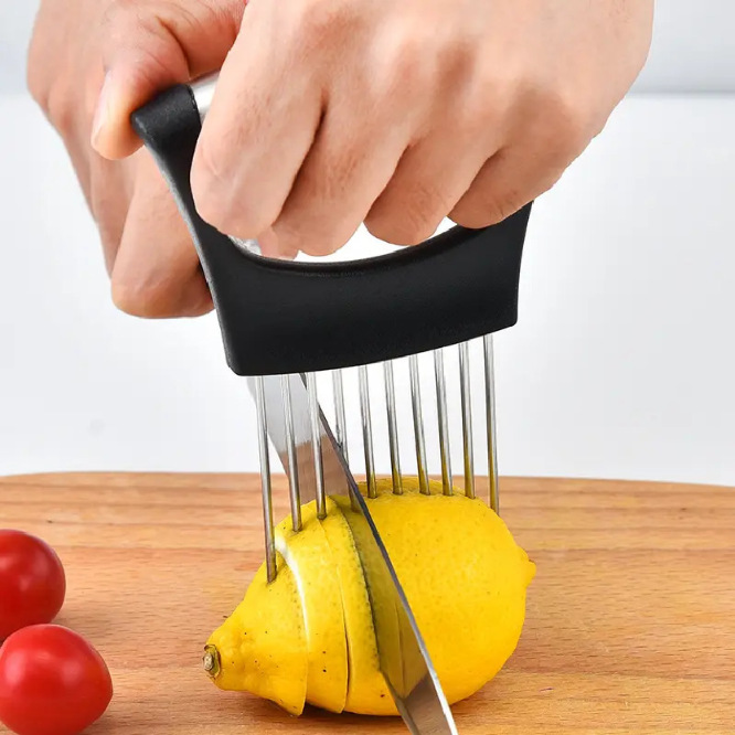 304 Stainless Steel Onion Needle Meat Tenderizer Onion Insert Holder Onion Fruit and Vegetable Slicer Kitchen Tool