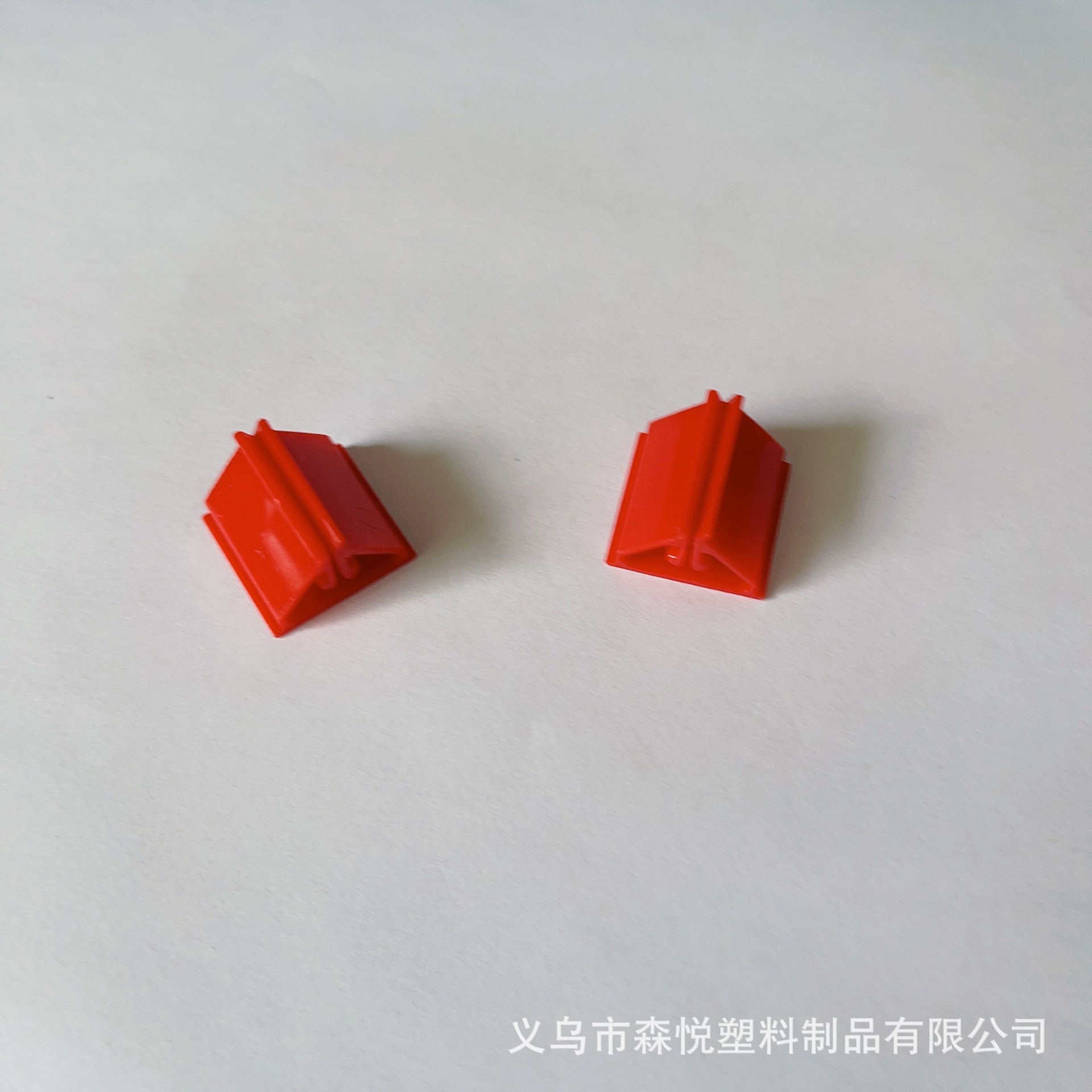 SOURCE Factory plastic triangle desktop game card base card holder