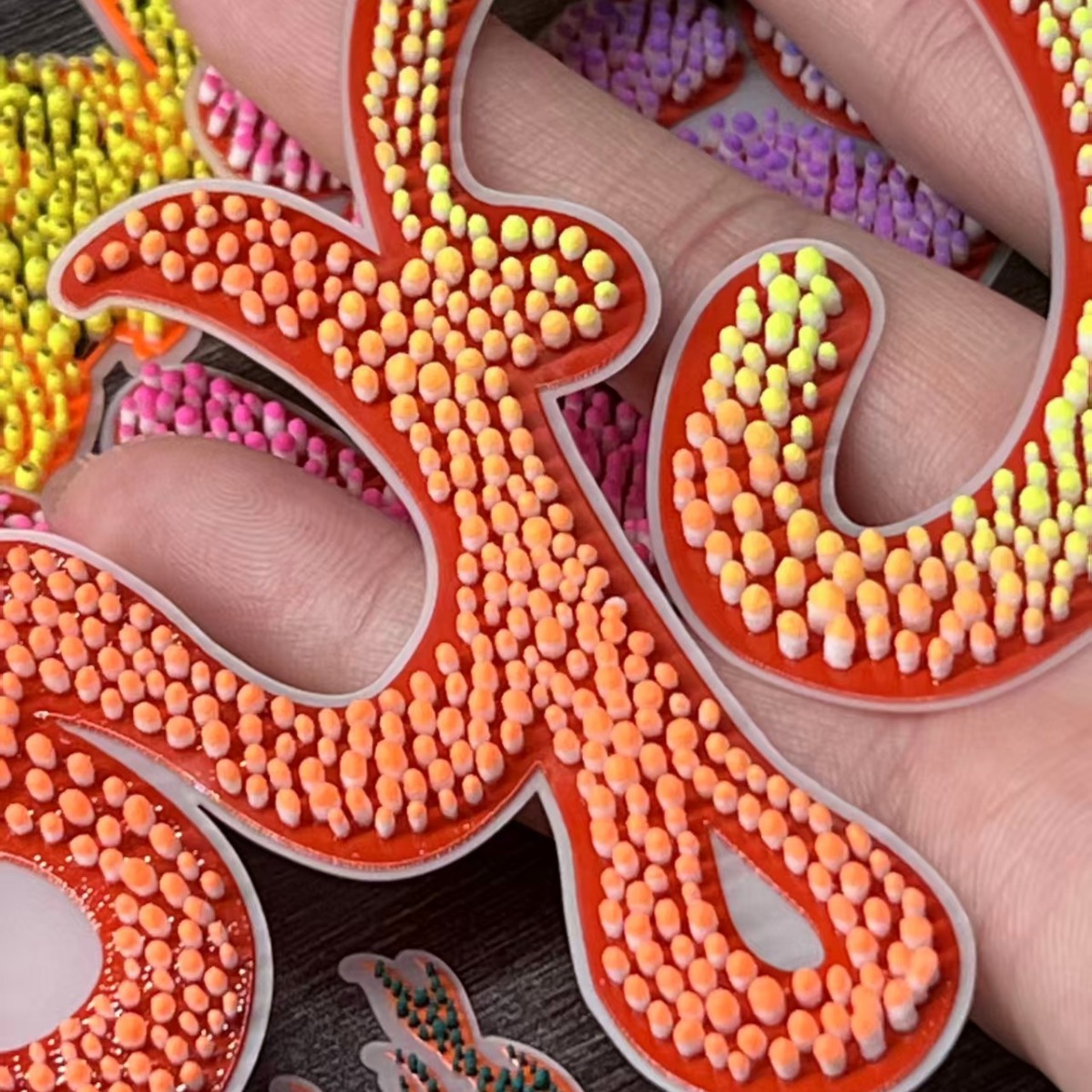 Customized Silk Screen Printing Webbing Yoga Mat with Non-Slip Dots, Stereo Silicone Straps, Elastic Processing, Silicone Printing and Weaving