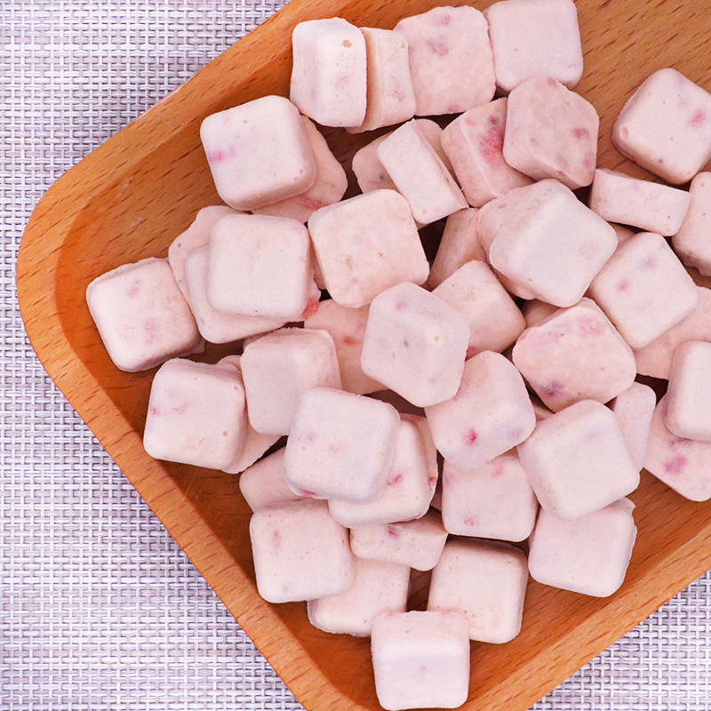 Xinmeixiang factory Yogurt Fruit block strawberry flavor yogurt fruit block freeze-dried yogurt block cereal ingredients presale