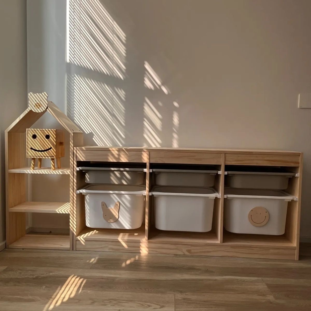 Шкаф для игрушек детей, многофункциональный, комбинированный, с ящиками, для детского сада, из массива дерева