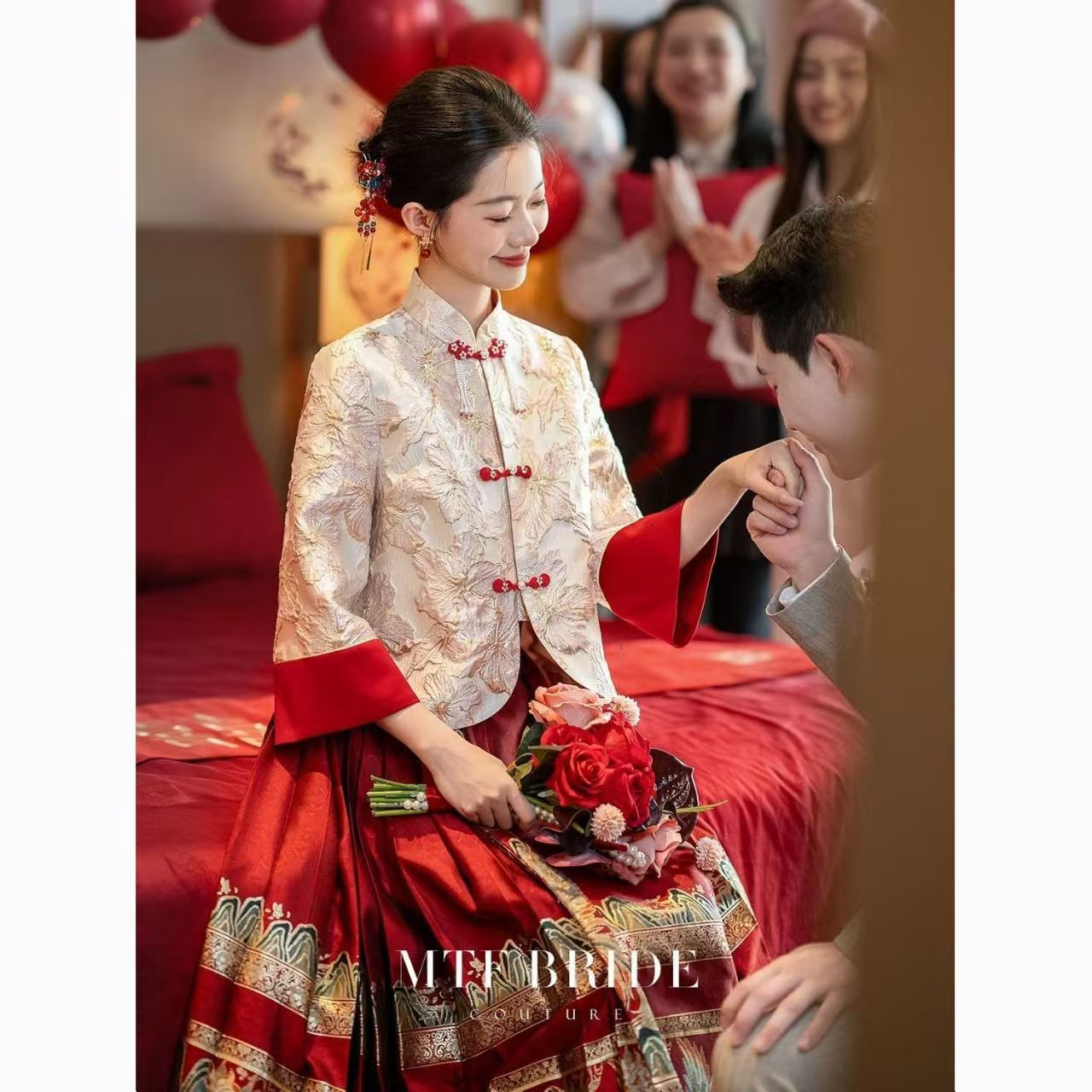 Новинки китайского стиля для женщин, юбки с золотым brocade и лошадиной мордой, улучшенные костюмы Сиуэ, тостовые костюмы, костюмы для помолвки, свадебные костюмы