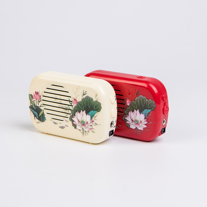 Qa-101 Mini Handheld Portable Player Can Be Powered by Dry Batteries and USB