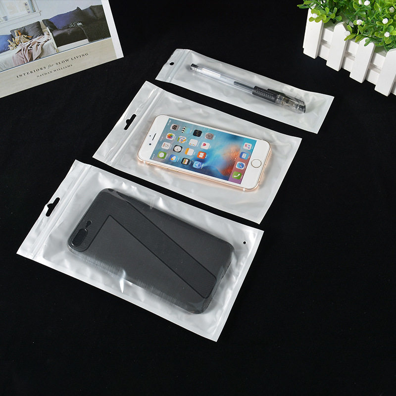 Transparent bag universal mobile phone case packaging bag 5.5 inch mobile phone case bag sealed bag self-sealing bag wholesale seal