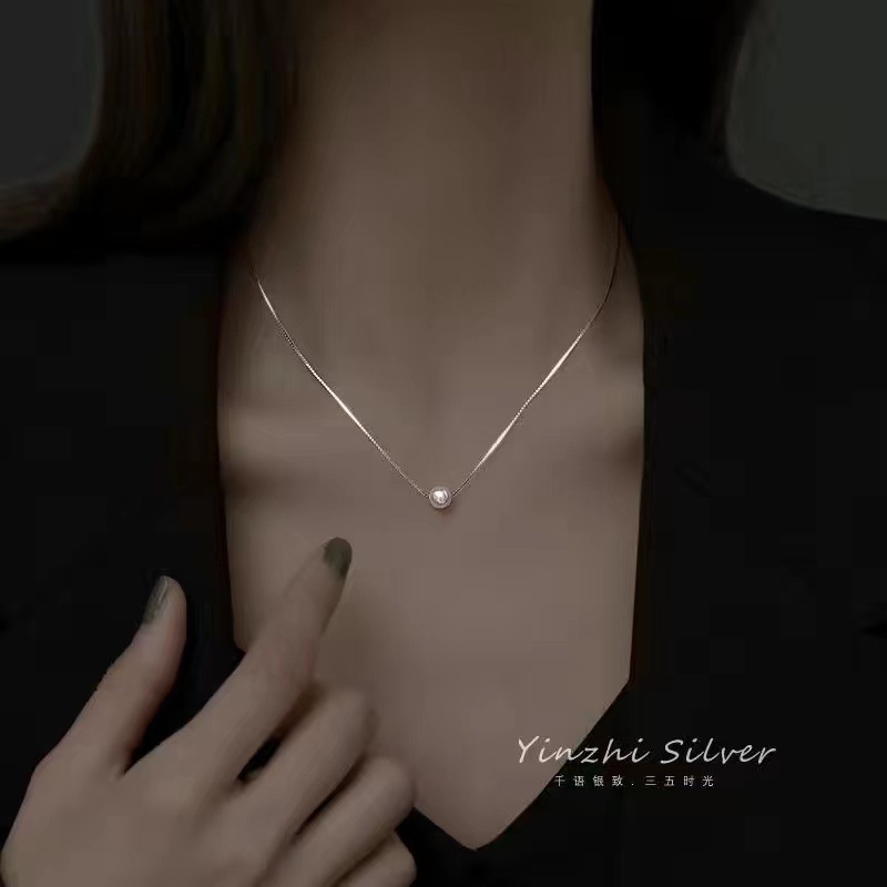 Popular necklace for women ins niche light luxury design cold style clavicle chain trendy new light luxury simple student chain