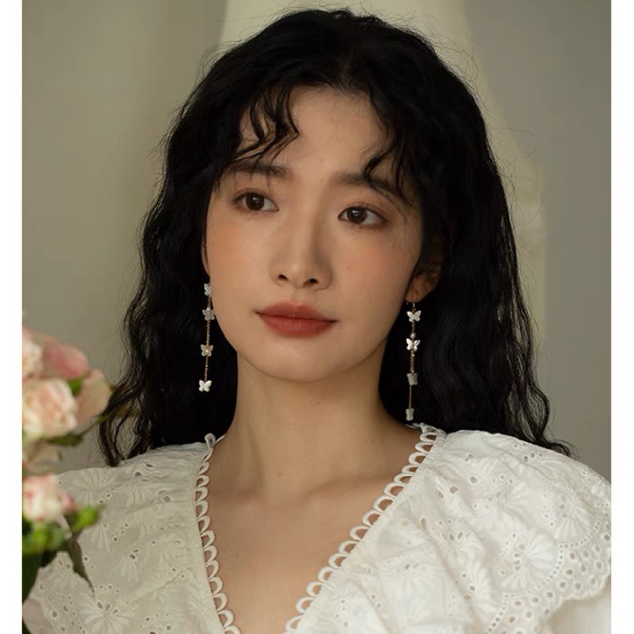 Niche Design Natural Freshwater Pearl 14K Pack Gold White Butterfly Shell Butterfly Earrings Ear Hook 925 Silver Gold Plated Earrings