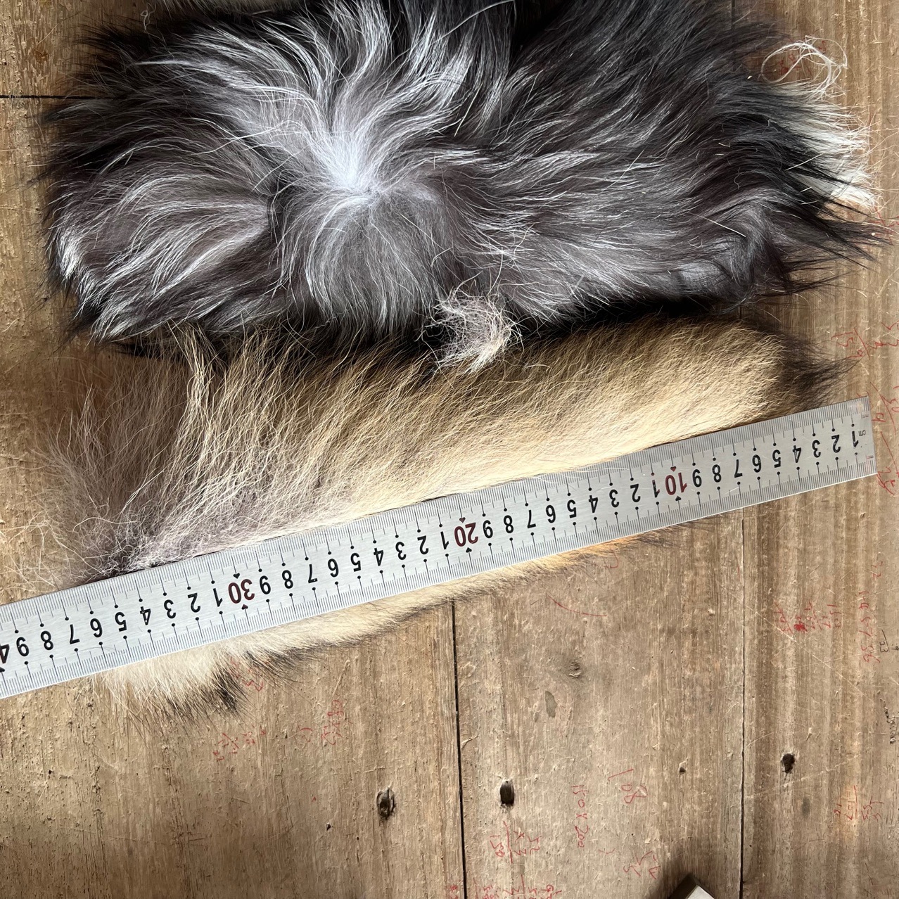 in stock Fox Tail Real Fur Natural Color Big Hair Silver Fox Tail Wolf Tail