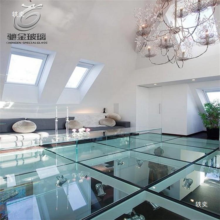 Lighting Courtyard Tempered Laminated Glass Surface Anti-Slip Pattern Can Be Supplied by Sandwich Glass Manufacturers for Pedestrian Walkways