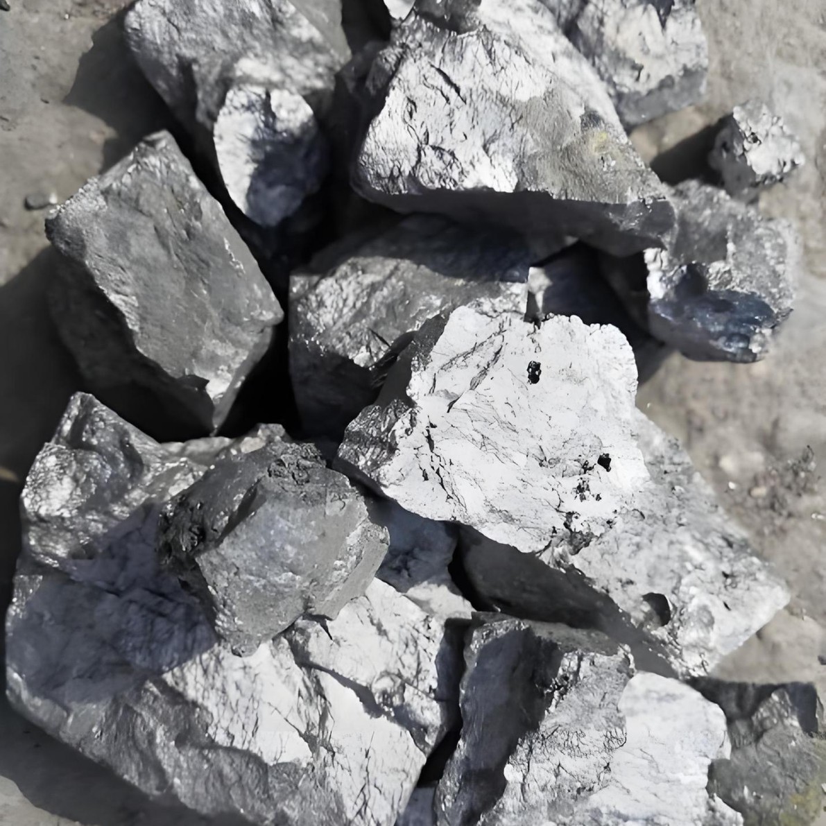 Manufacturers Supply Low Chromium Silicon Iron Blocks, Industrial Deoxidants, Casting Metallurgical Alloy Silicon Iron Natural Blocks