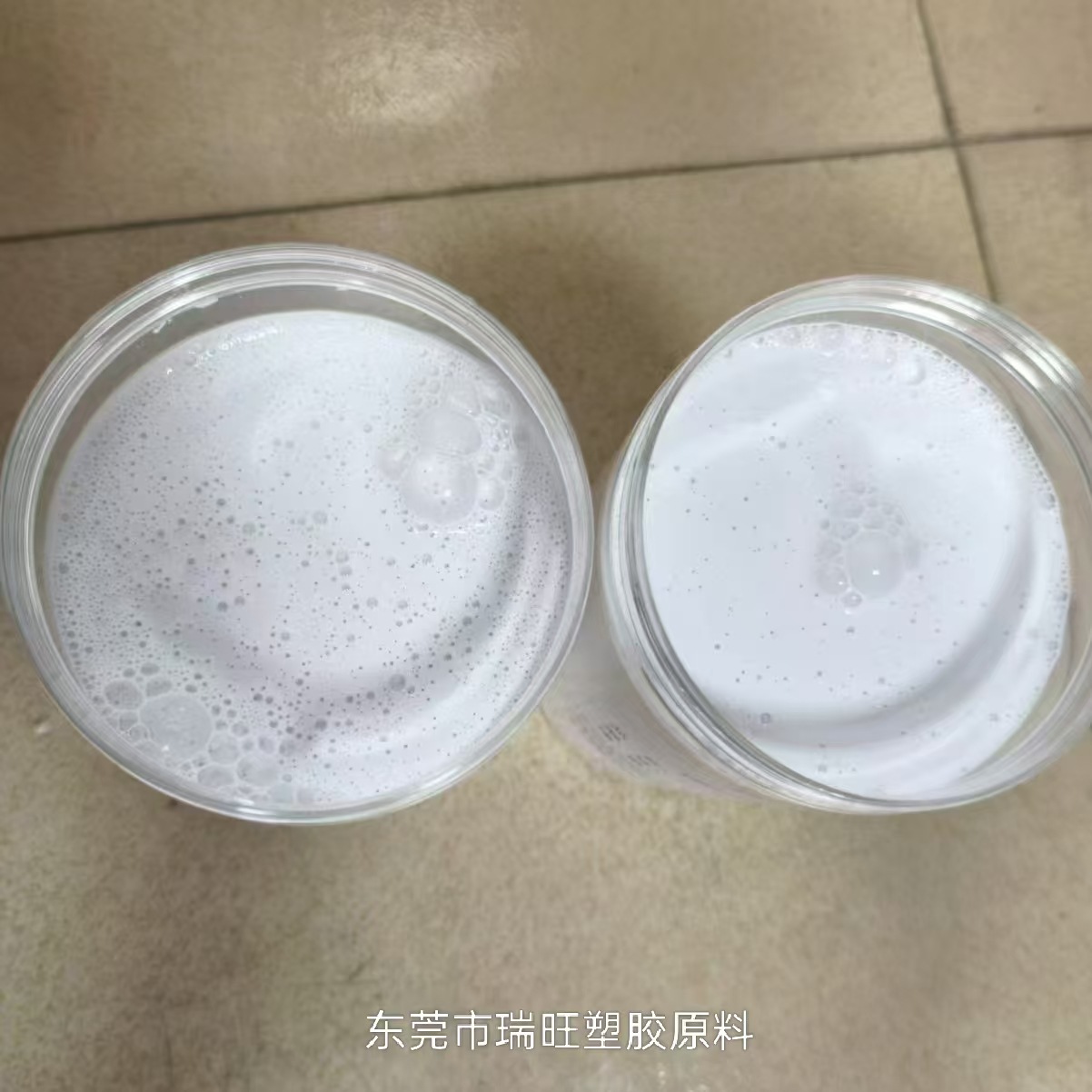 Экологически чистый жидкий бутиловый латекс, высокая адгезия, высокая демпфирующая способность, спрей с высокой прочностью пленки