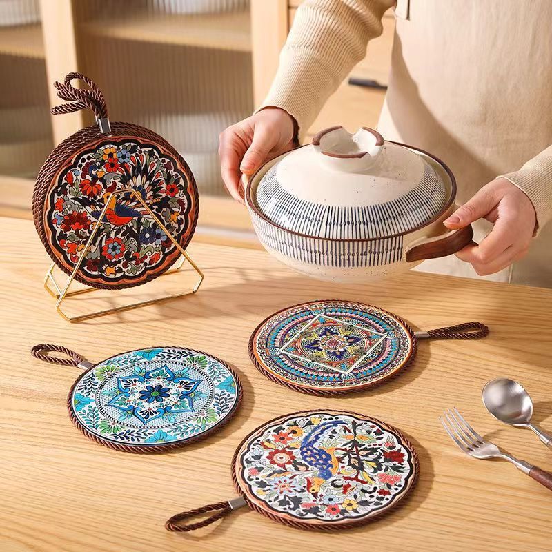 Retro Pattern Ceramic Household Coasters Pot Mats Insulated Non-Slip Casserole Mats Palace Style Manufacturers Wholesale Production