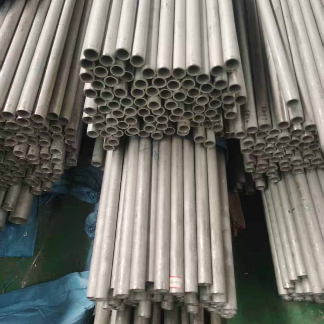 Spot 316 316L Stainless Steel Seamless Pipe Industrial Stainless Steel Fluid Conveying Pipeline Spot Stainless Steel Round Pipe