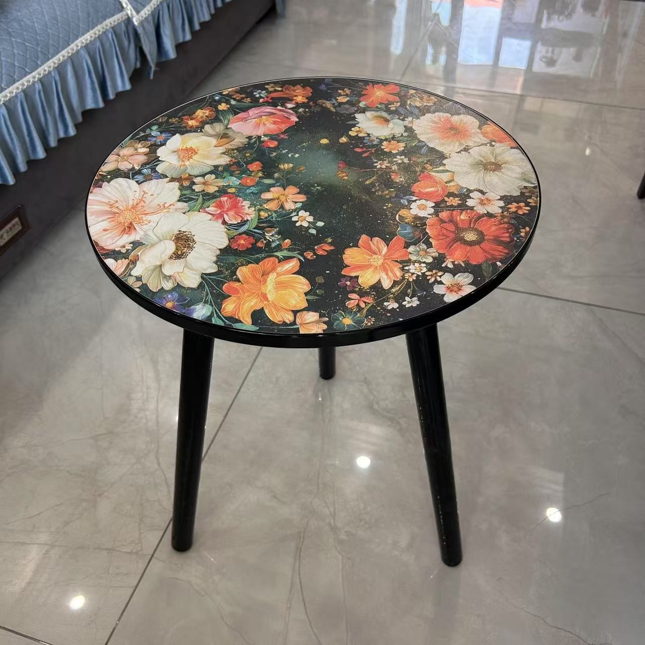 Bedside Small Round Table Star Printed Small Coffee Table Retro Style Floor-Standing Bedside Table Sofa Movable Side Table Tea Table
