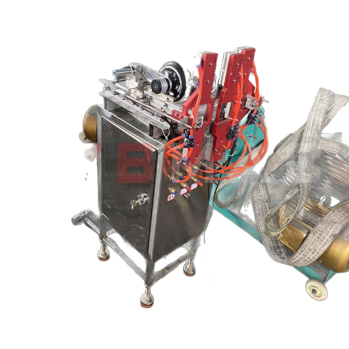 Carbon Rod Cutting Machine, Environmentally Friendly Carbon Production Workshop, Sawdust Carbon Rod, Palm Shell Carbon Rod Automatic Cutting