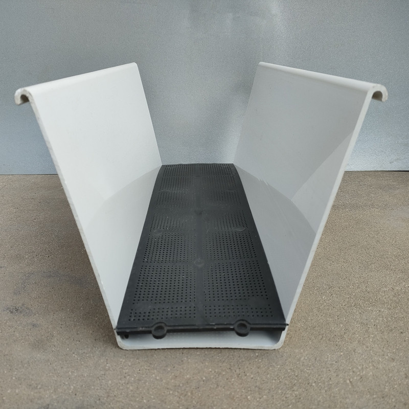 Elevated Strawberry Stereo Planting Rack Soilless Cultivation pvc Planting Trough Vegetable Hydroponic Seedling Trough Strawberry Planting Trough