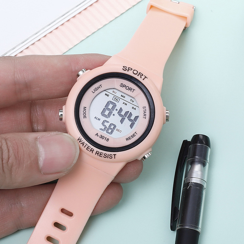 Manufacturers Wholesale Electronic Watches for Boys and Girls, Children's Electronic Watches, Multi-Functional Waterproof Alarm Clocks, High-Looking College-Style Electronic Watches