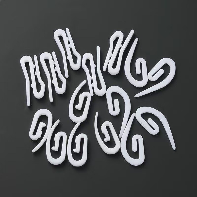 Factory wholesale curtain hook small pointed hook accessories curtain fabric with hook white plastic hook and curtain ring accessories