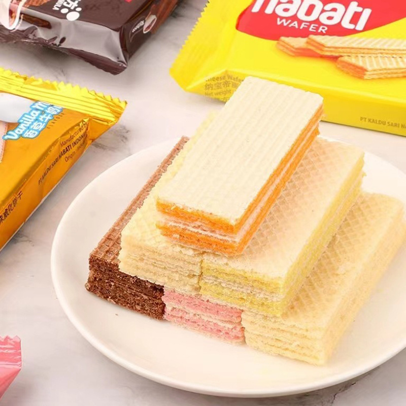 Indonesian Cheese Wafers 56g Cheese Cheese Chocolate Naboti Snack Food Whole Box Wholesale