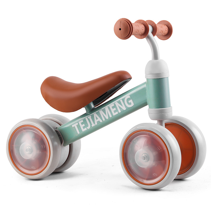 Amazon Cross-border Four-wheel Balance Car Flash Four-wheel Slide Car 1-3 Years Old toddler Export Small Four-wheel