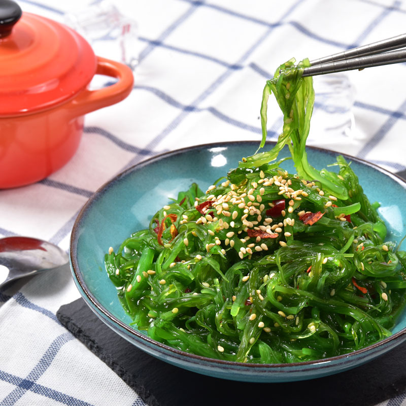 Ready-To-Eat Premium Wakame Seaweed Salad with Seaweed Strips, Japanese-Style Seaweed Salad with Seaweed Strips