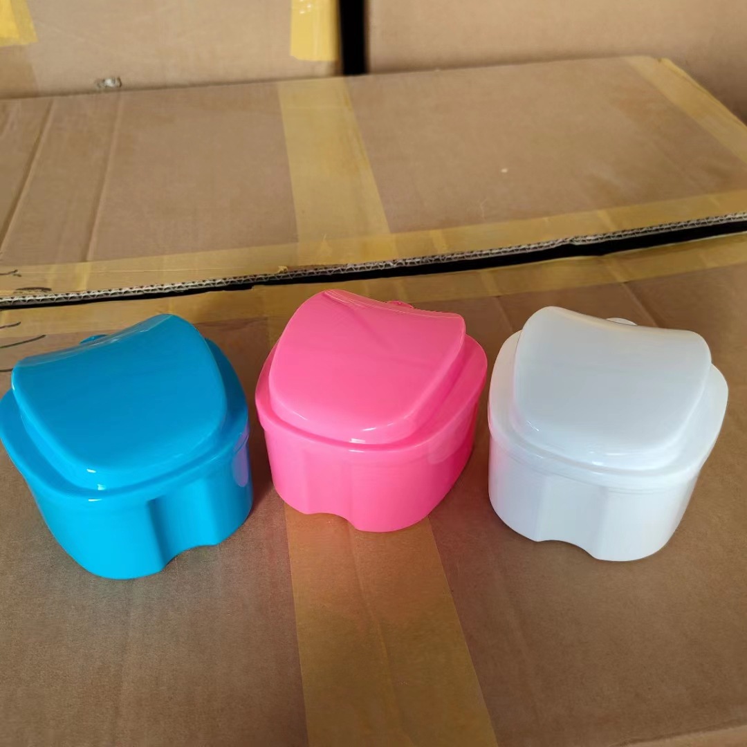 Apple-type denture box braces holder cleaning box corrector denture soaking cleaning box with strainer storage box