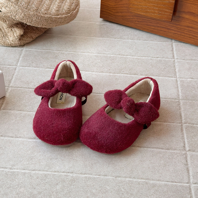 Обувь для девочек в корейском стиле 2025 зима новые туфли-принцессы с бантом для девочек мягкосолёные туфли для девочек
