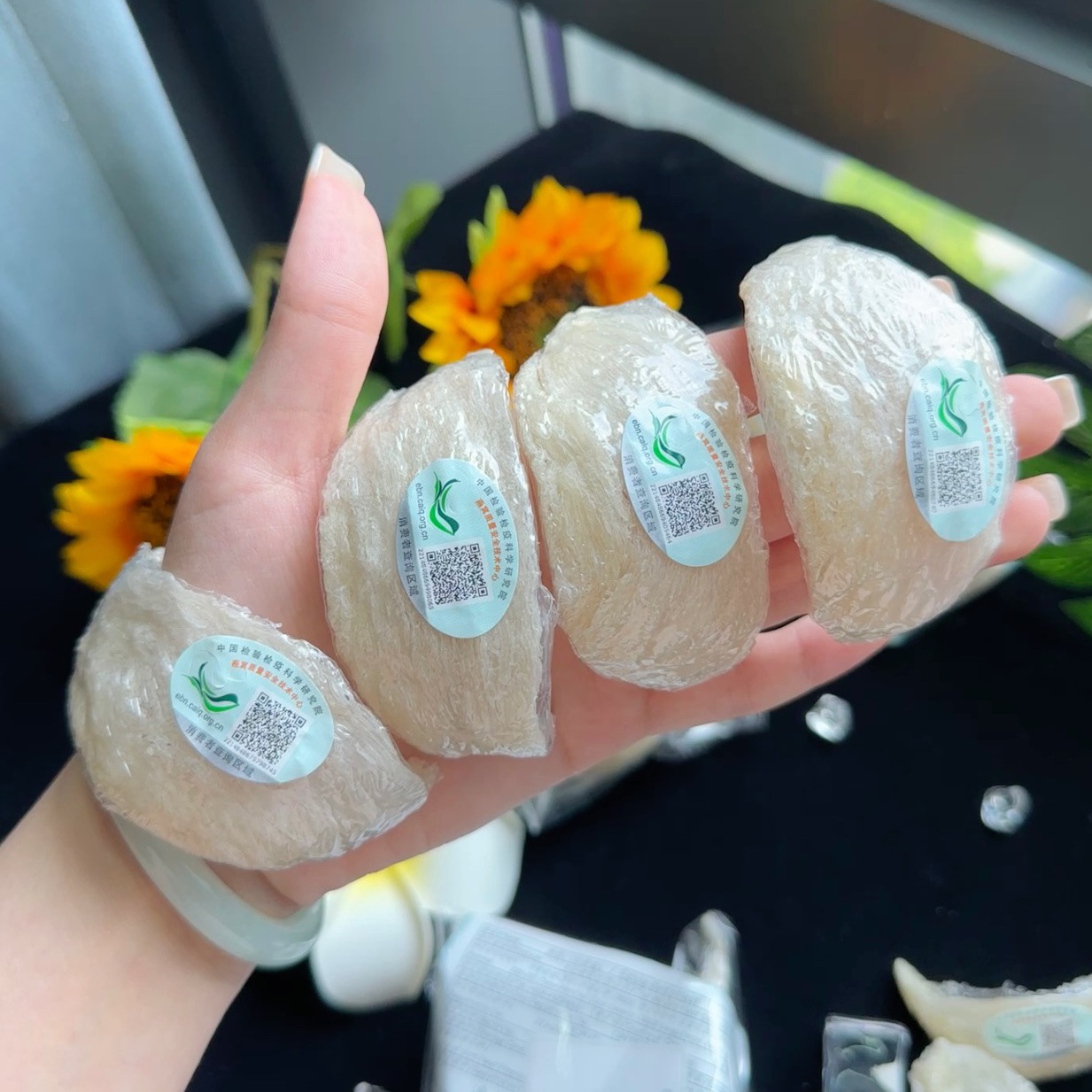 Indonesia traceability code full dry bird's nest dry lamp wholesale pregnant women high-end nourishing gifts a one-yard gold swallow lamp