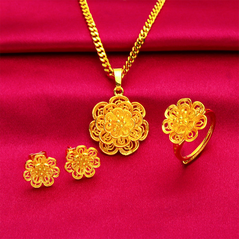 Vietnamese Sand Gold Women's Necklace Imitation Gold Flower Pendant European Coin Necklace Long-Lasting Gold-Plated Jewelry