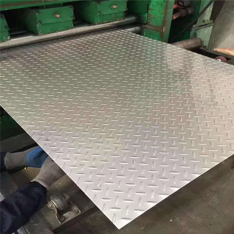 Supply 304 Stainless Steel Pattern Plate, Anti-Skid Plate, Lentil Pattern Steel Plate, Embossed Plate Stair Tread Plate
