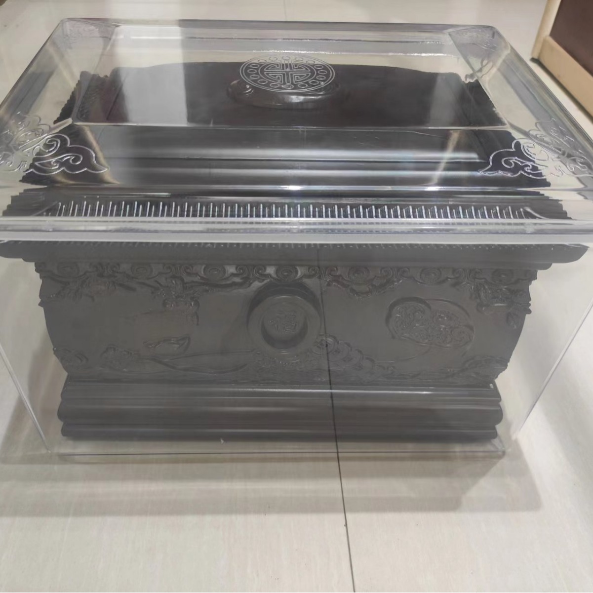 Funeral supplies urn plastic protective box moisture-proof box transparent protective cover moisture-proof anti-corrosion resin coffin manufacturers