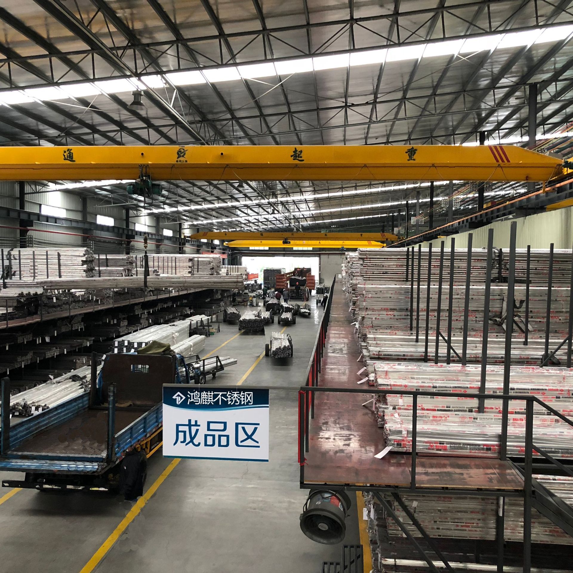 Wholesale Stainless Steel Square Tube 304 Factory Manufacturing Glossy Architectural Decoration Stainless Steel Square Tube Complete Specifications