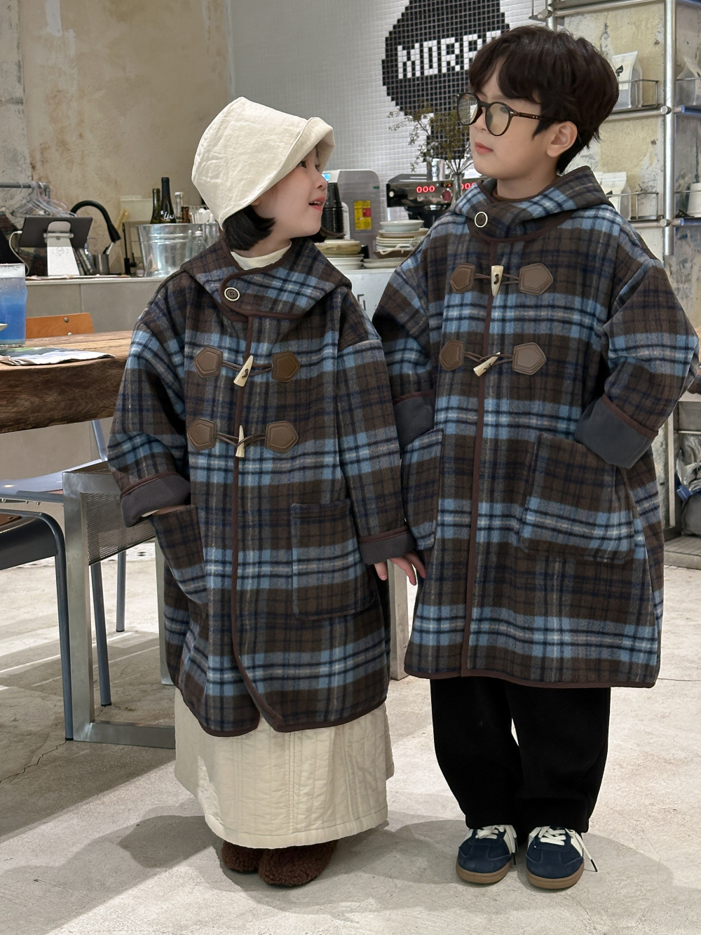 Children's Outwear 2025 Winter Style for Boys and Girls, Brother and Sister Plaid Hooded One-Piece Velvet Outwear, Kidsren's Casual Mid-Length Outwear