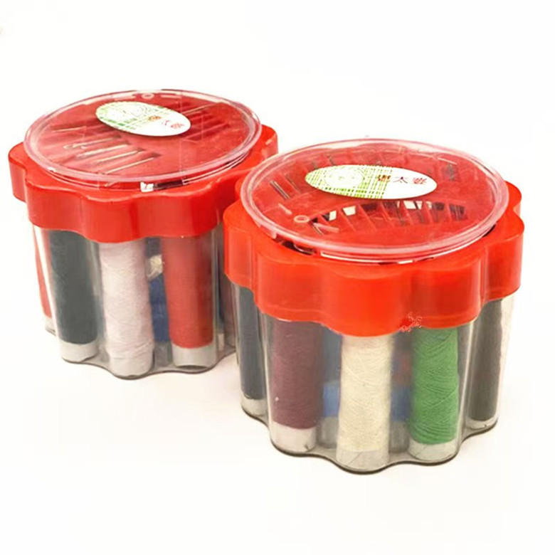 One yuan two yuan shop old woman portable sewing sewing kit 1 yuan 2 yuan home sewing DIY suit sewing box