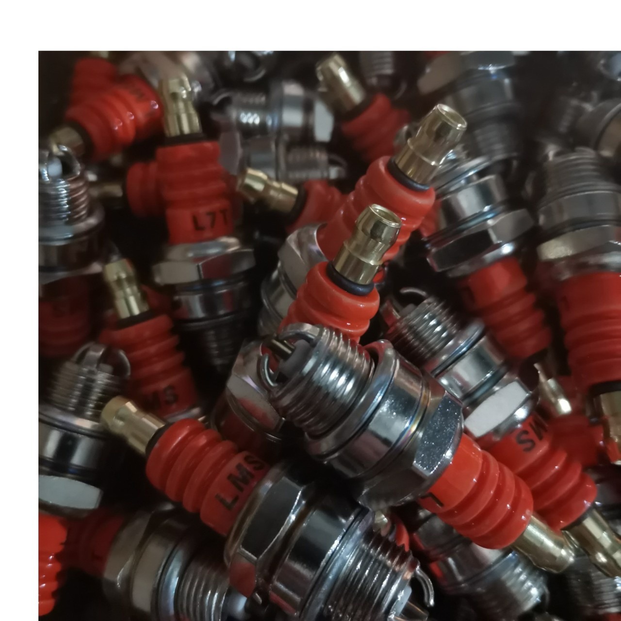 L7T three-pole spark plug chain saw Mower universal two-stroke spark plug upgraded version spark plug multi-purpose sleeve