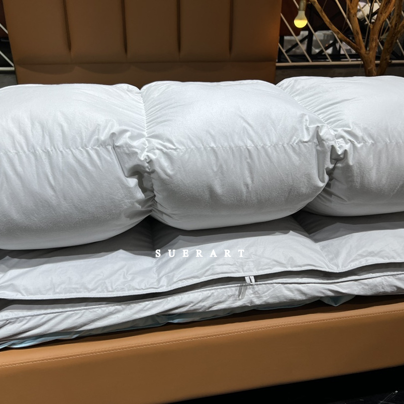Mattress Pad export five-star hotel down mattress cotton padded three-dimensional double feather cushion